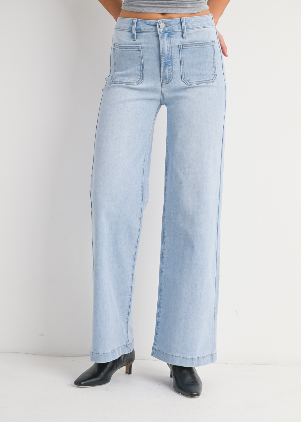 Mini Patch Pocket Wide Leg Jeans - Light Denim