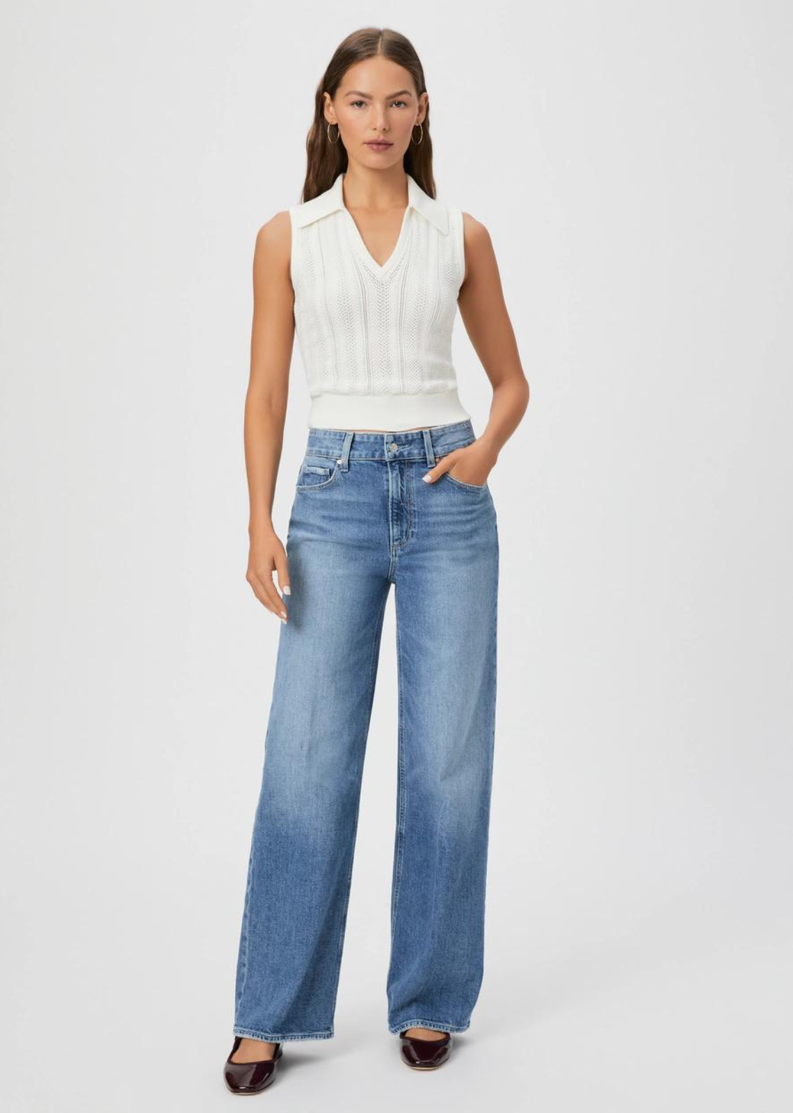 Paige Sasha 32" Jean- Archives.Sasha is our high-rise wide leg with a fitted top block and a slightly relaxed fit. This pair is crafted from PAIGE VINTAGE denim in a light vintage-inspired wash with lived-in details and a 32” inseam. PAIGE VINTAGE takes all the work out of breaking in your favorite pair of vintage jeans. We’ve combined the comfort of stretch with everything you love about authentic vintage denim to create super soft jeans that feel perfectly lived-in from the very first wear.