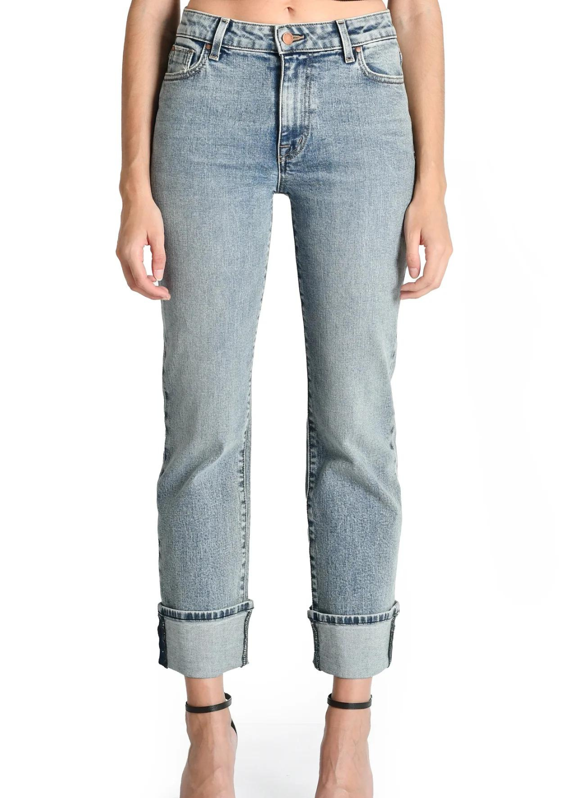 Fidelity Cali- Mocambo Blue. Retro fit and vintage wash take you back in time, with a cuff that is rolled, tacked on the sides and when unrolled measures 31". This is a high rise and full fit made with Nimes Candiani denim that not only feels good but makes you feel good. Italian Candiani denim is BCI, RINA, and Confidence in Textiles certified. The finest responsibly sourced cotton, fibers and dyes.