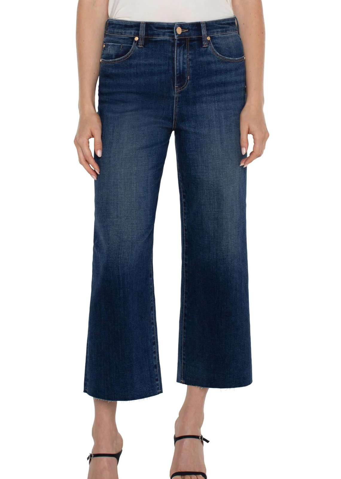 Liverpool Stride HR Wide Leg w Cut Hem. Elevate your wardrobe in our Stride hi-rise crosshatch denim. The hi-rise design not only flatters your figure but also offers all-day comfort. Crafted from premium crosshatch denim, these jeans boast a unique texture that sets them apart from the rest.