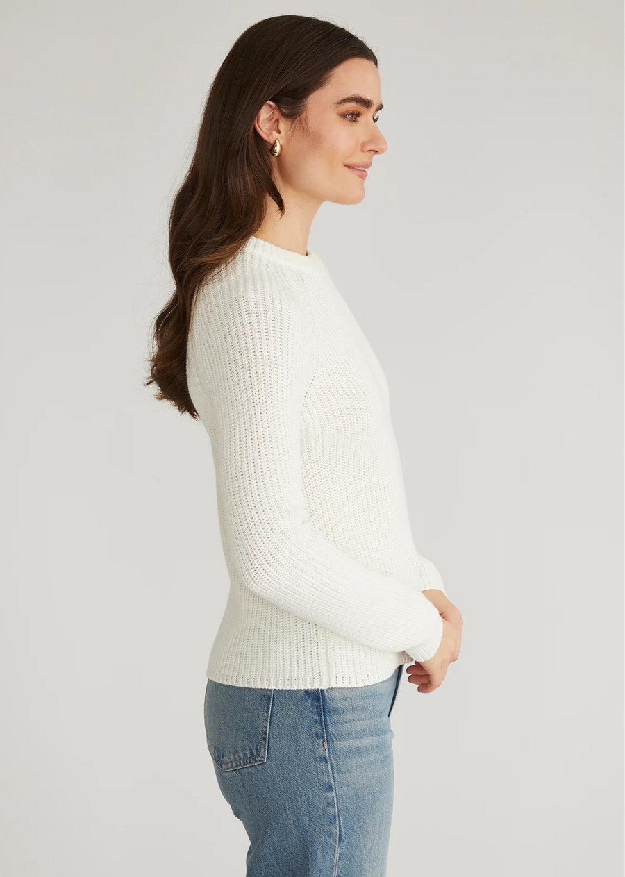 525 America Jane Sweater- Chalk.Our new take on the classic cotton shaker stitch sweater offers a shorter, more fitted silhouette featuring a sporty raglan sleeve.