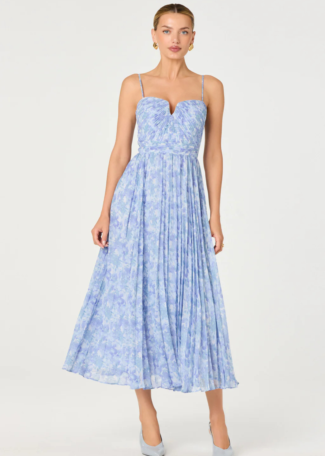 ASTR Bayley Floral Pleated Maxi Dress - Blue Floral