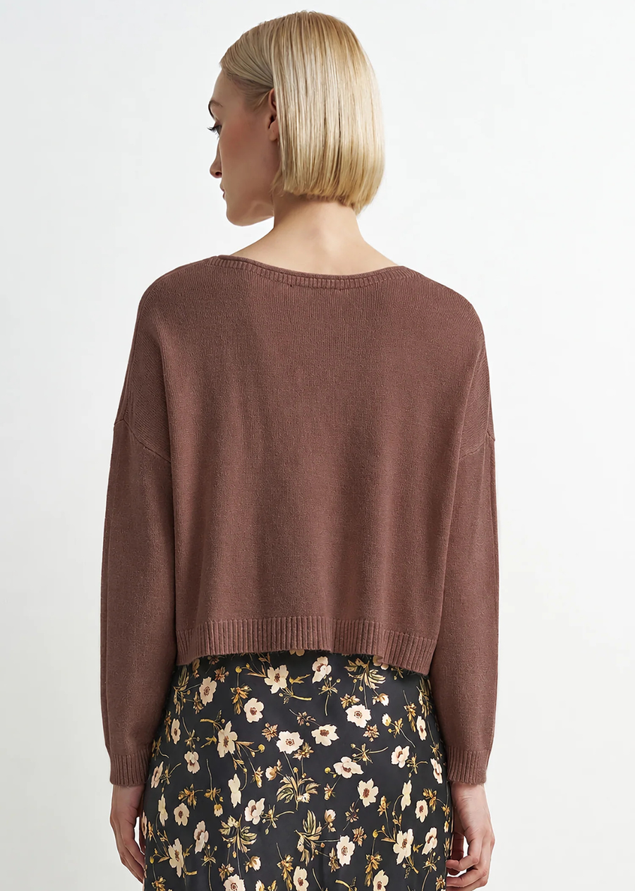 The Timeless Crew is an easy crewneck sweater designed in a soft brown knit. Featuring a soft hand feel, clean shape, and cozy texture, it brings a refined western edge to everyday styling. An easy piece to style with denim, tailored pants, or a feminine skirt.