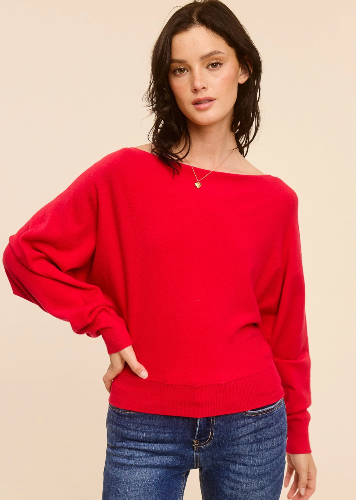 Soft, effortless, and elevated, the Avalon Cashmere Blend Dolman Top is an easy everyday essential with a luxe feel. Designed in a lightweight cashmere-blend knit, it features a relaxed silhouette with draped dolman sleeves, a wide neckline, and a ribbed hem and cuffs for a polished finish.&nbsp;