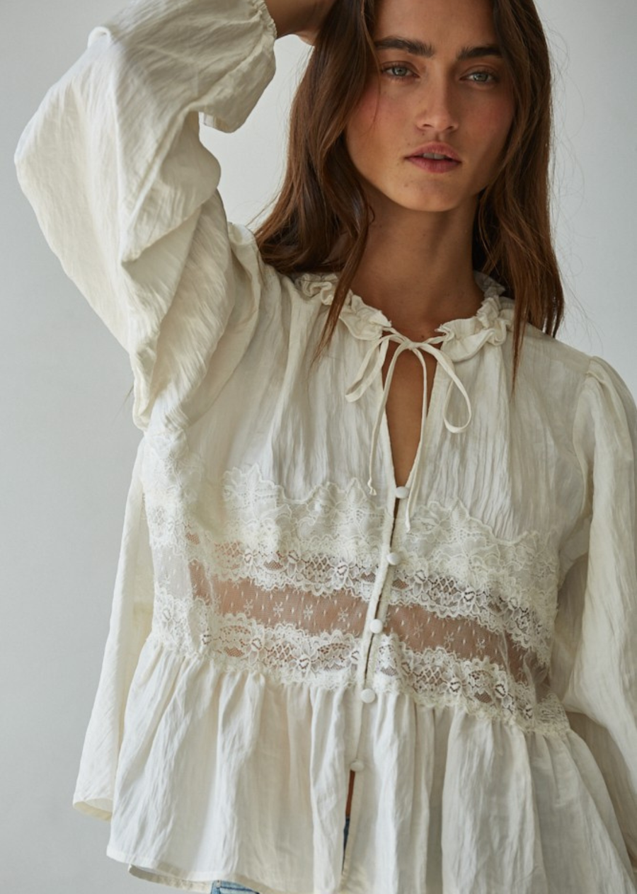 Chantilly Buttondown Top