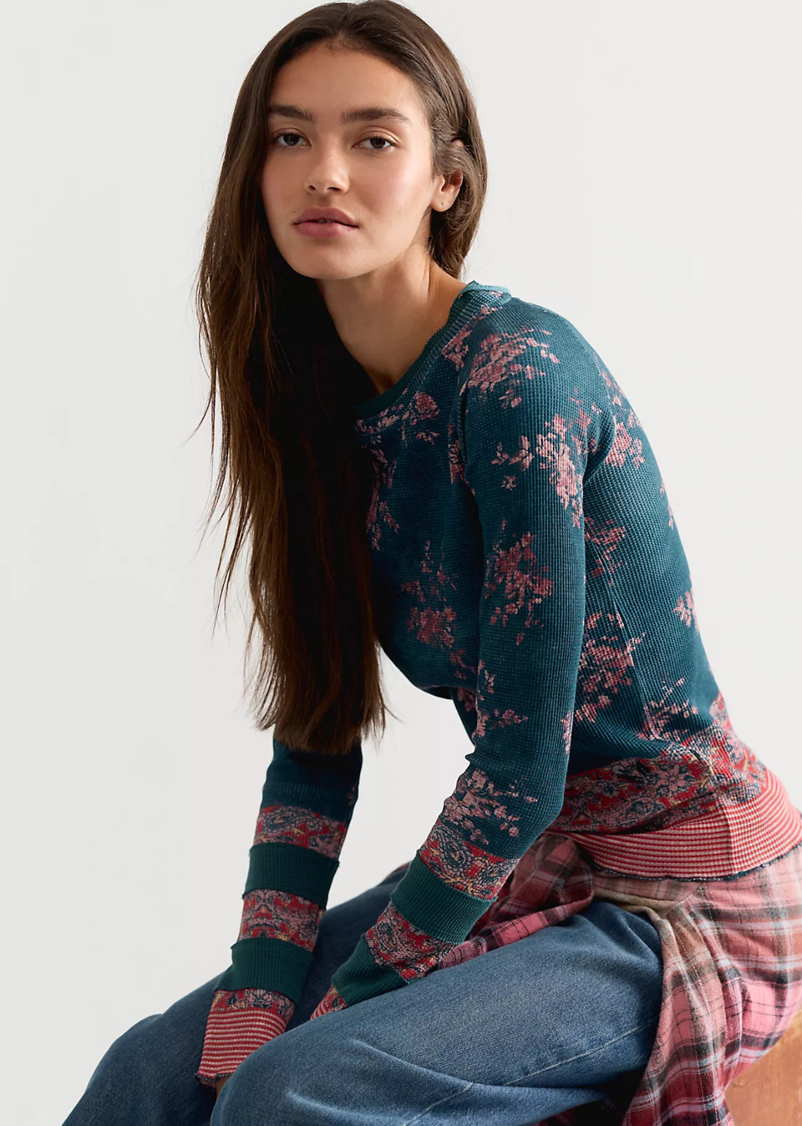 Your favorite silhouette, now in a whimsical printed design.

So essential from our We The Free&nbsp;collection, this long-sleeve is featured in a soft waffle-knit fabrication and a relaxed fit with raglan-cut sleeves and lettuce-edge trim.