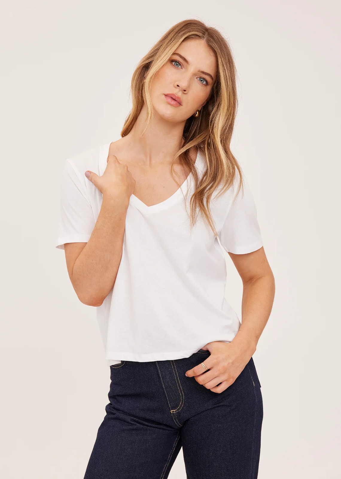 The Lucy t-shirt is part of our Icon Series, a collection of classic silhouettes made exceptional by the women who wear them. It's made of a cotton jersey fabric that has been garment dyed for a perfectly lived-in look. The v-neckline and relaxed fit pairs well with your favorite denim.