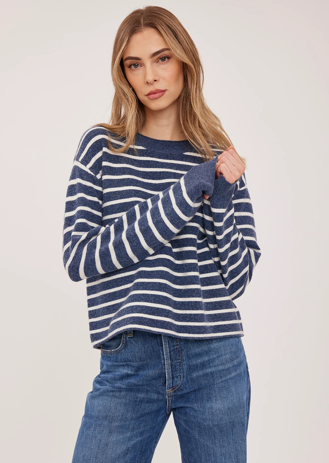 The Wanda is made of a soft, brushed yarn. Features include a rolled edge at the neckline and hem for an effortless feel.