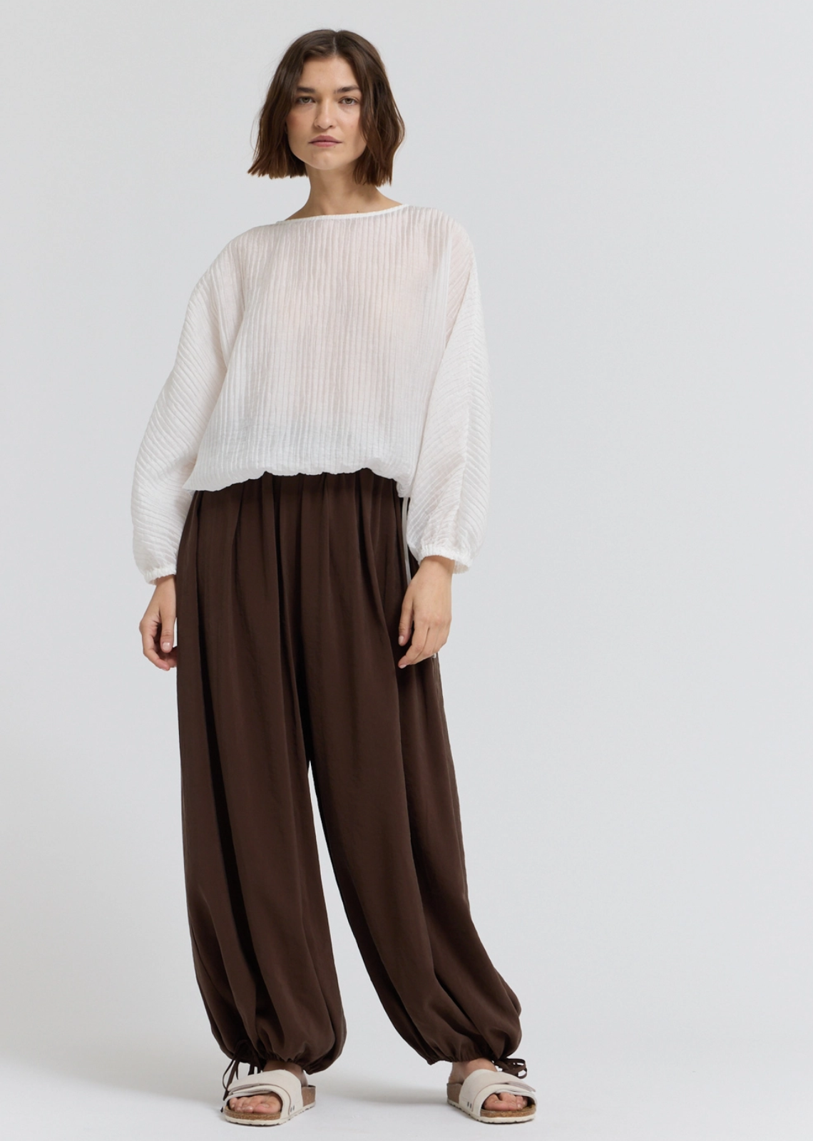 Demi Pleated Waist Balloon Pant
