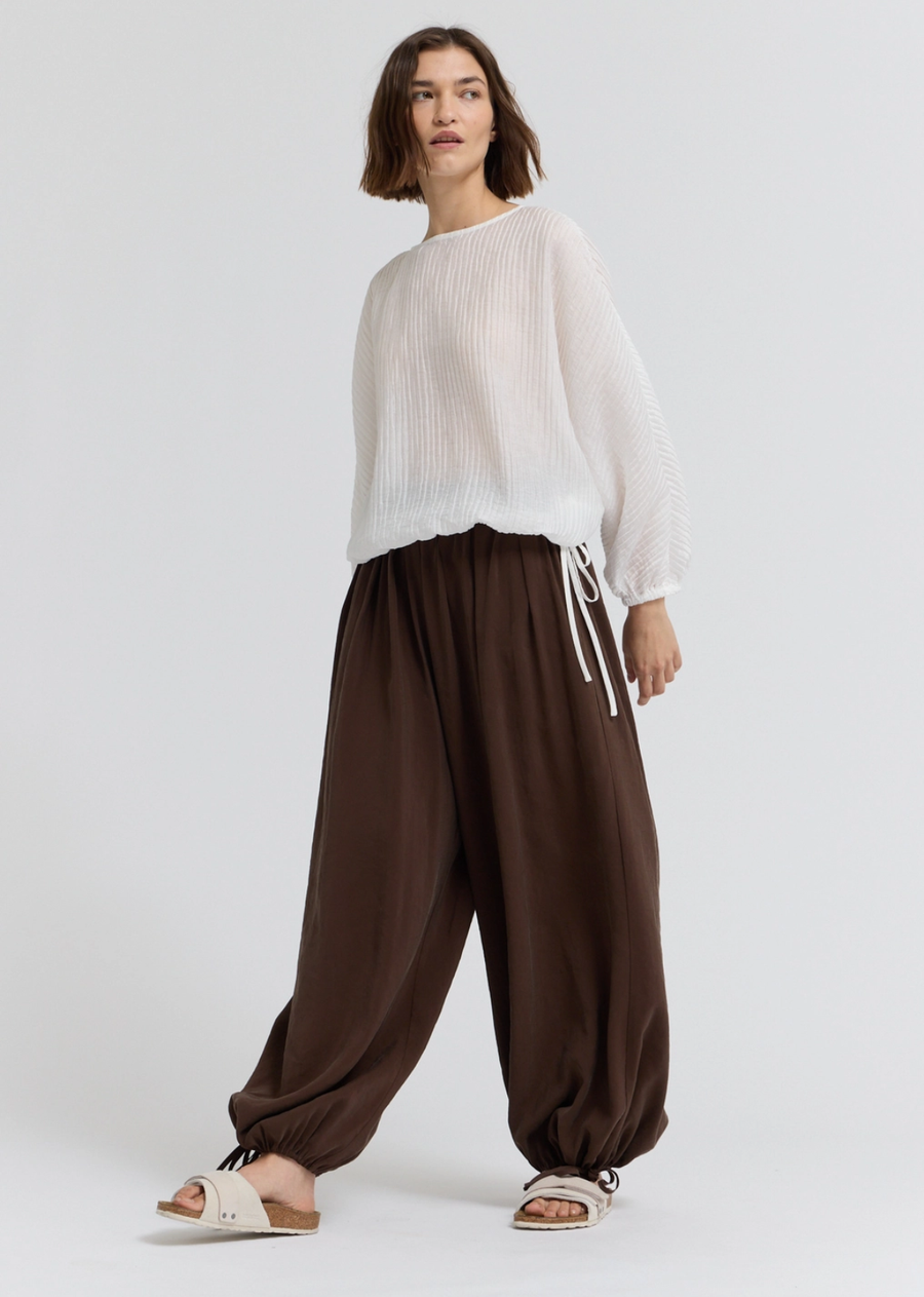 Demi Pleated Waist Balloon Pant