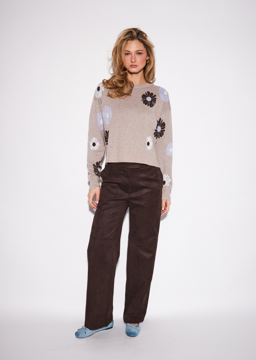 The Presley combines a relaxed crewneck silhouette with soft floral motifs for a feminine take on seasonal knitwear. The&nbsp;cotton-linen construction keeps the look light and approachable, while the floral pattern adds a softly nostalgic quality. Pair it with&nbsp;relaxed denim and boots for everyday dressing, or style it with tailored trousers and delicate accessories for a more polished&nbsp;interpretation. A romantic knit with effortless everyday appeal.