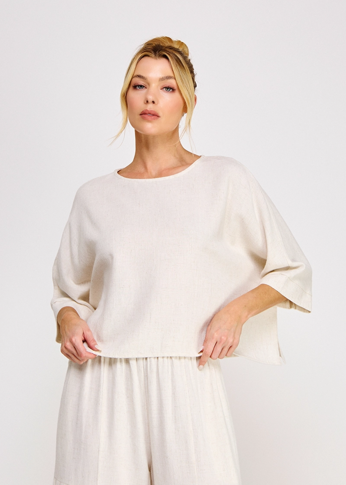 Kali Flowy Linen Top