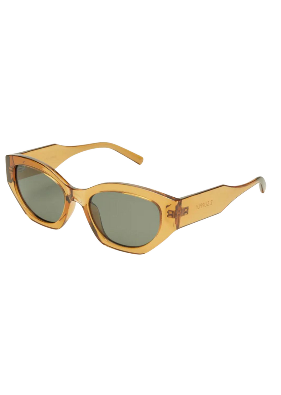 Z Supply Love Sick Polarized Sunglasses- Gold Grey.Smaller in size, but with an extra dose of attitude, this frame was designed with a fashion forward flare you'll love flaunting all season.