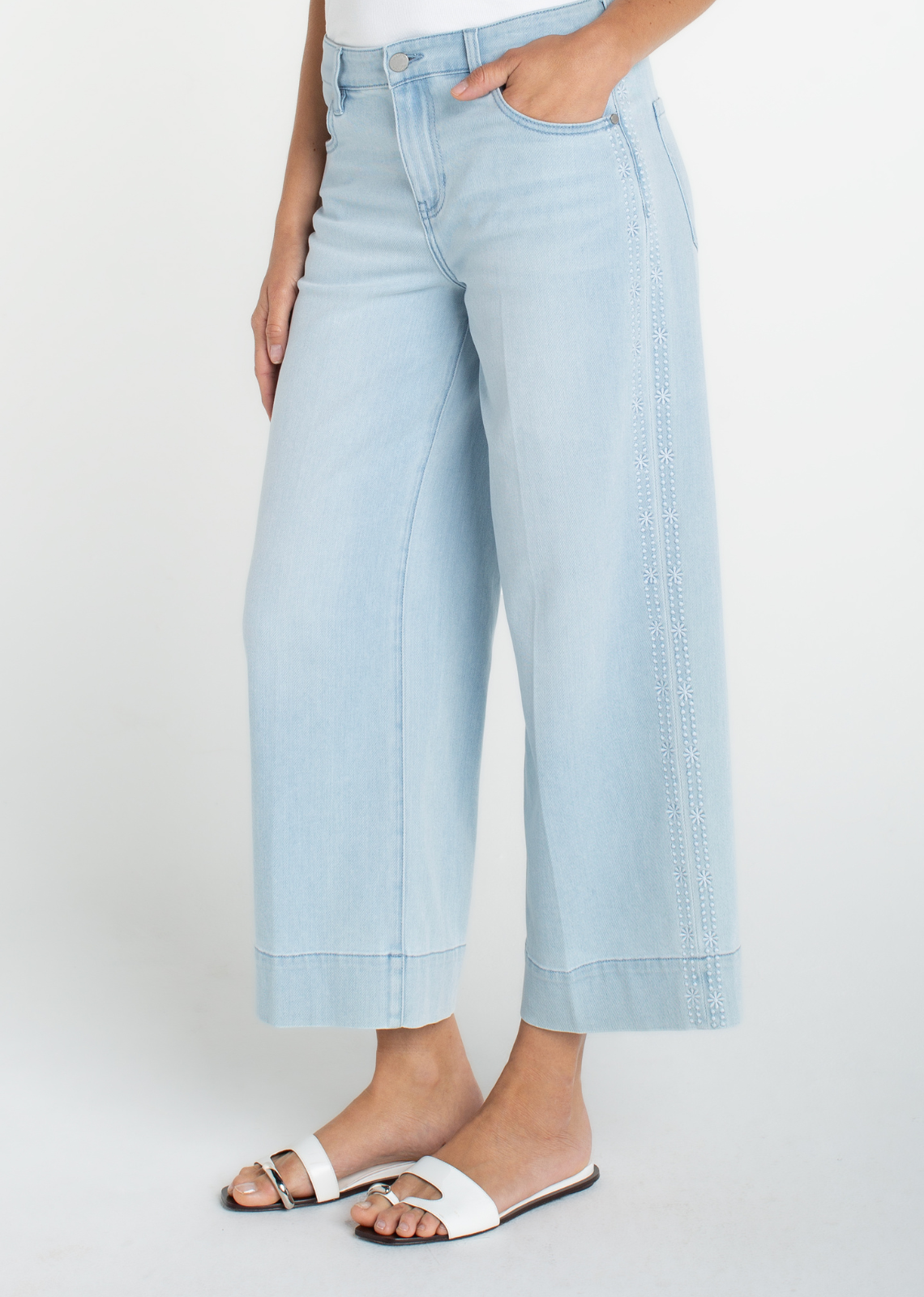 Liverpool Stride Wide Leg Jean - Marine Flowers