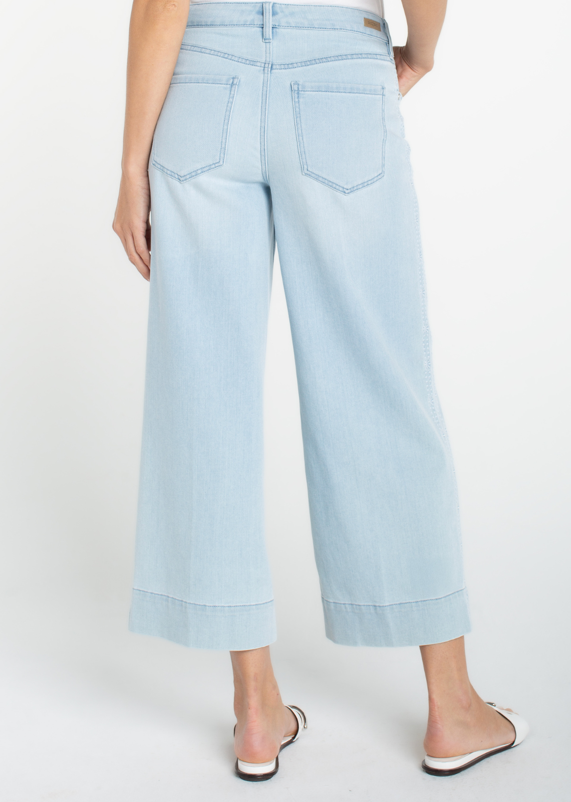 Liverpool Stride Wide Leg Jean - Marine Flowers