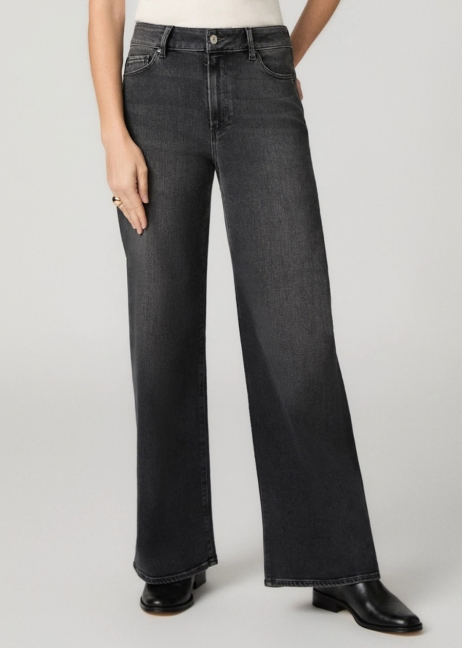 The Anessa 31" features a flattering high-rise waist and a modern wide leg that falls to a full-length silhouette for an effortlessly polished look. Crafted from our Transcend Vintage denim, this pair combines the authentic look of vintage denim with the comfort of modern stretch for a soft feel and flexible fit. Finished in a washed charcoal grey with subtle fading and whiskering, the Anessa offers a relaxed yet refined look that pairs seamlessly with everything from blouses to knits.