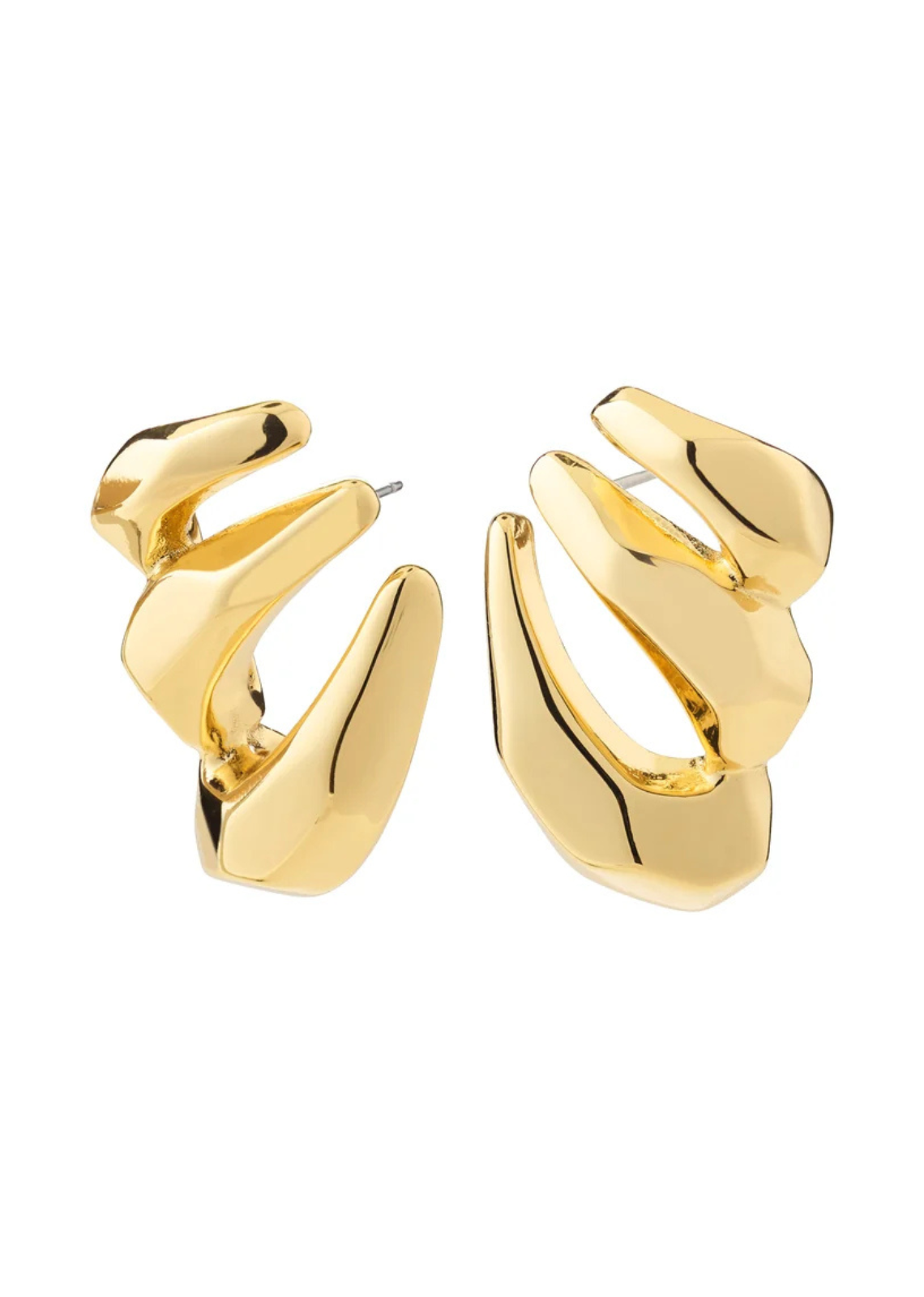 eel your PRESENCE rise! The gold-plated PRESENCE earrings from Pilgrim serve up a bold, urban statement with their edgy, high-shine surfaces. Their sculptural shapes create the illusion of multiple chunky hoops in one piece, adding a powerful, high-fashion coolness to any look. Crafted from 99% recycled materials—because it’s the little details that make all the difference.