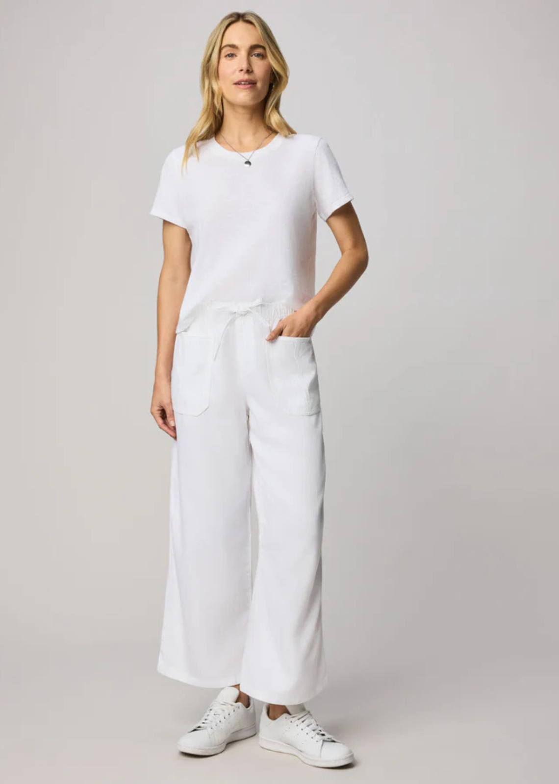 Splendid Lounge Denim Straight Leg Pant - White