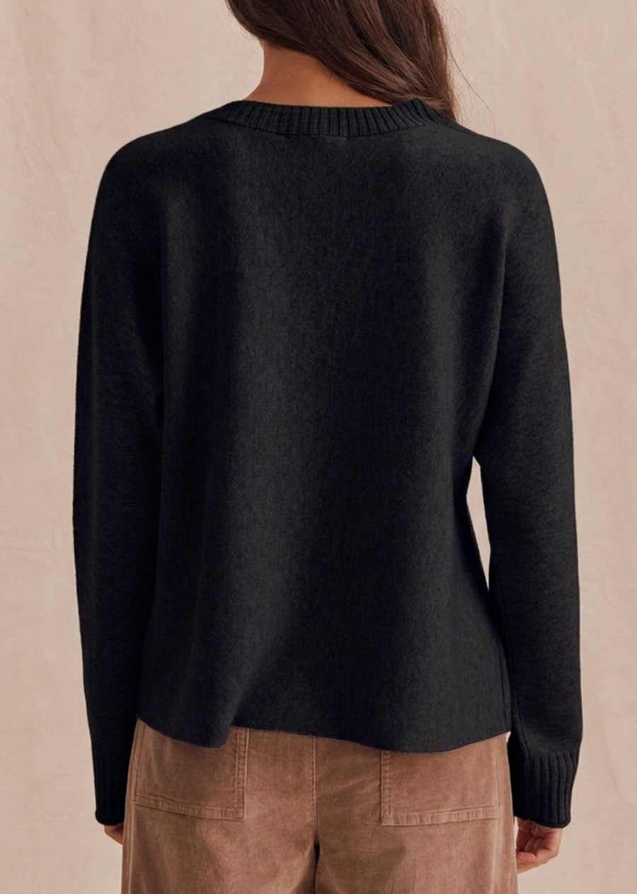 An easy sweater with a soft feel and relaxed drape. The wide neckline and easy silhouette give it that perfectly slouchy look you'll reach for again and again.