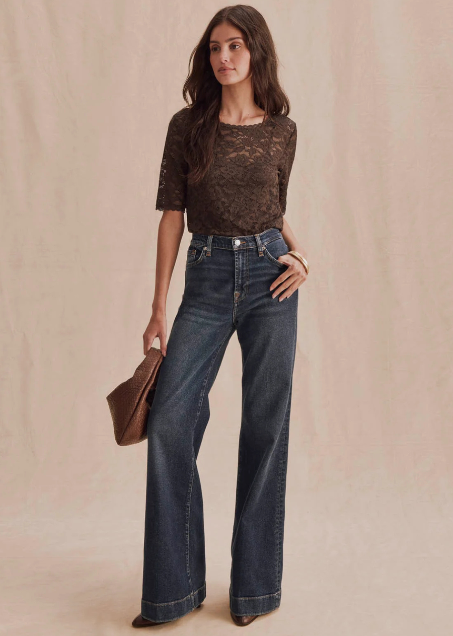 A fitted lace top that adds texture and dimension to your everyday lineup. The Skyler Stretch Lace Top layers easily under jackets and knits while bringing a romantic feel to denim and tailored pieces.