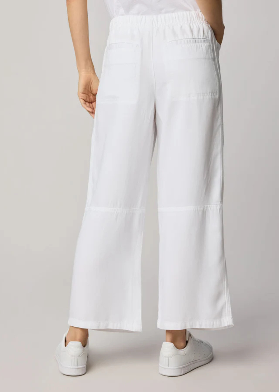Splendid Lounge Denim Straight Leg Pant - White
