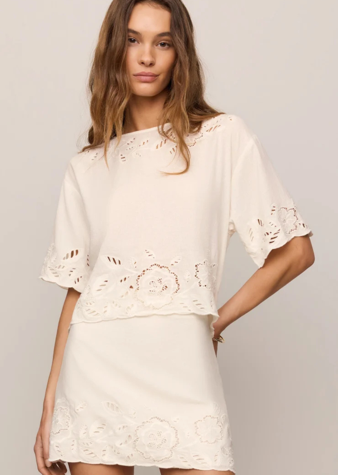 Grounded in Lindye Galloway’s love of texture and ease, this Z SUPPLY x Lindye Galloway collection washed linen blend top features floral cutwork embroidery and a back keyhole detail. The relaxed, boxy fit creates an airy silhouette that feels light, effortless, and thoughtfully finished.