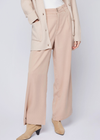 The Sabine pant is made of tencel twill that has been garment dyed to achieve a dimensional look and soft feel. The classic wide leg trouser is a closet essential that can be easily dressed up or down. 